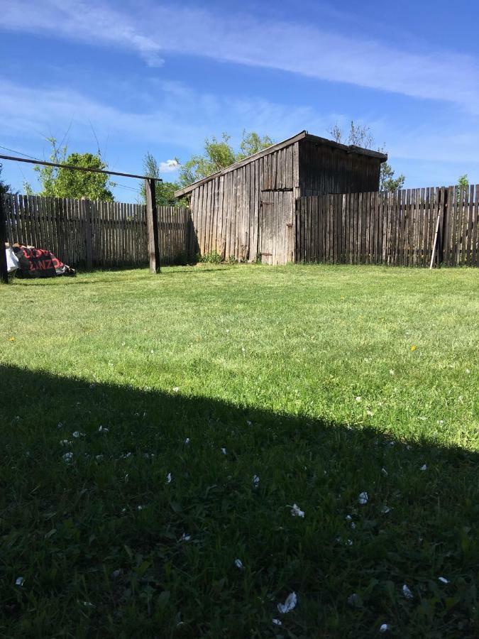 Borywood Villa Male Gacno Bagian luar foto